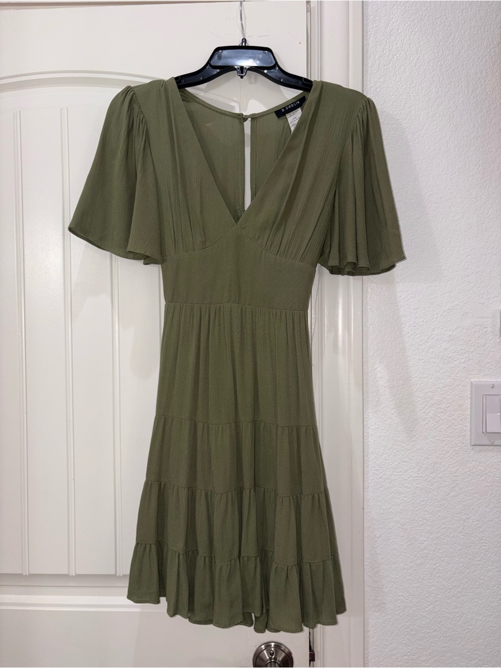 B Darlin Olive V-Neck Tiered Mini Dress Size 5/6 (Small)